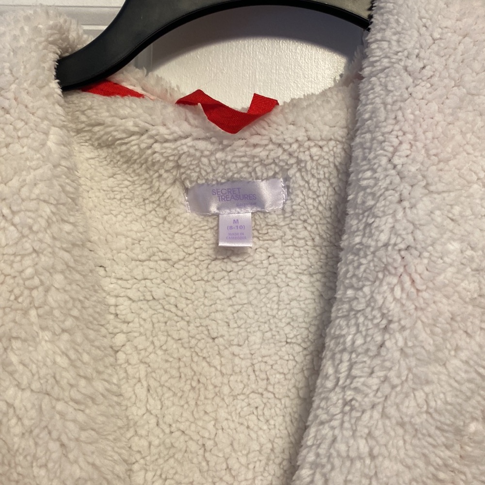 Women's Short Hooded Fuzzy Robe - Picture 4 of 6